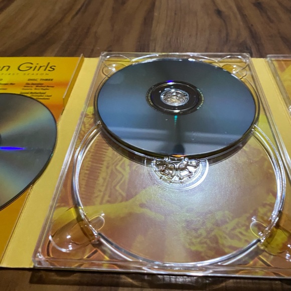 The Golden Girls DVD Bundle The Complete First & Third Seasons 3-Disc Sets 🎉HP - Picture 14 of 16